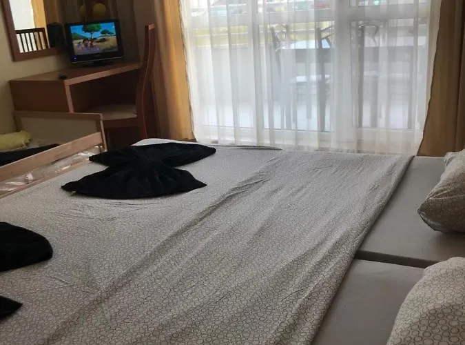 Plaza Отель Солнечный берег