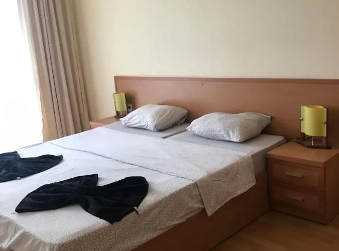 Ξενοδοχείο Plaza 4*